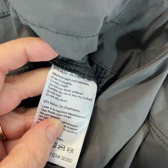 NWT Outdoor Research Women's Equinox Convertible Pants in Charcoal Size 14 - Picture 12 of 12